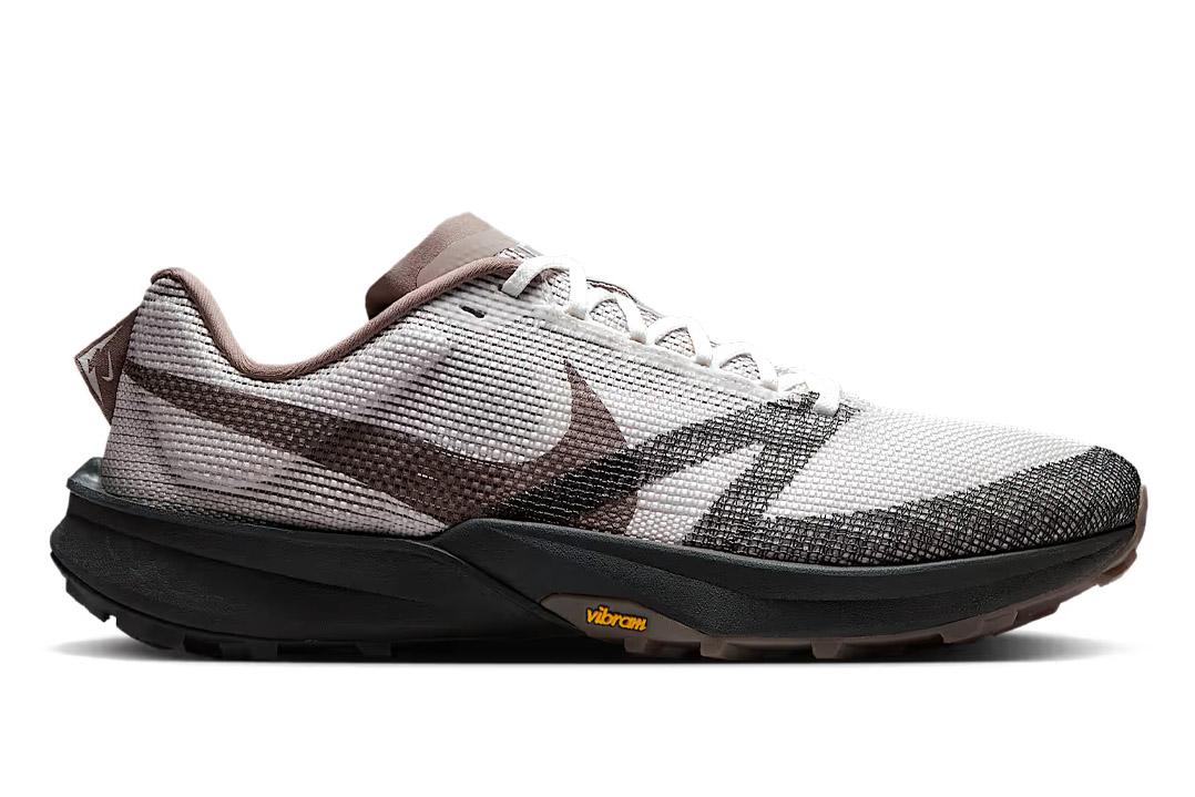 Immagini di Nike Kiger 10